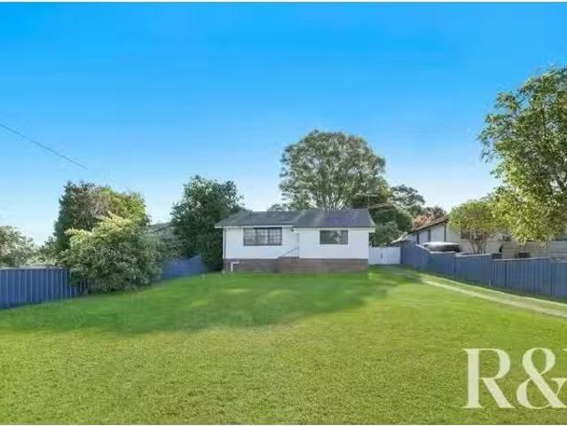 For Rent! 3 BR 269 Luxford Road, TREGEAR House for rent Liste.