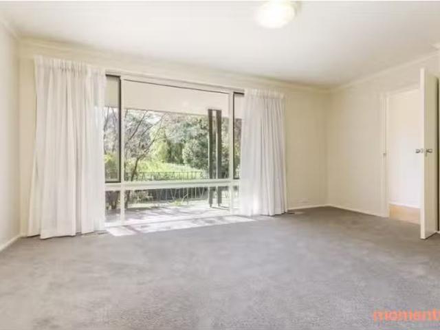 Cozy 3 BR 26 Adinda Street, Waramanga House for rent Listed b.