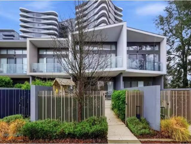 For Rent! 3 BR 278/15 Irving Street, Phillip Townhouse for ren.
