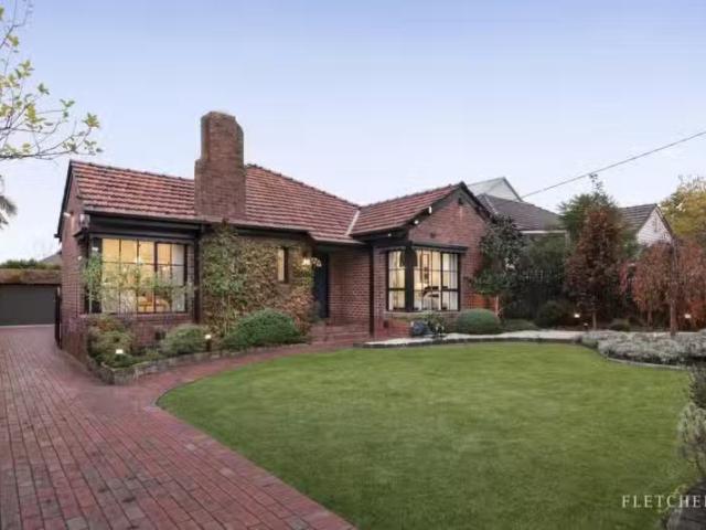 Deal! 3 BR 27 Vears Road, Ashburton VIC 3147 House Auction