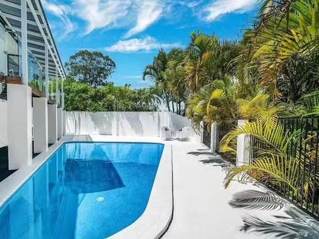 For Rent! 3 BR 28 Bronzewing Close, Elanora, QLD 4221
