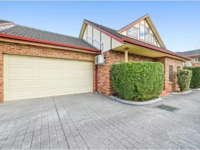Cozy 3 BR 2/97 Ely Street, Revesby Townhouse for rent Listed.