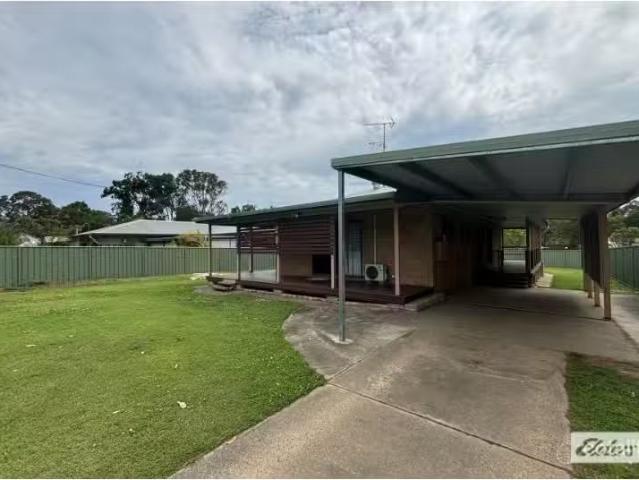 Just in! 3 BR 20 Couttaroo Place, Coutts Crossing House for re.