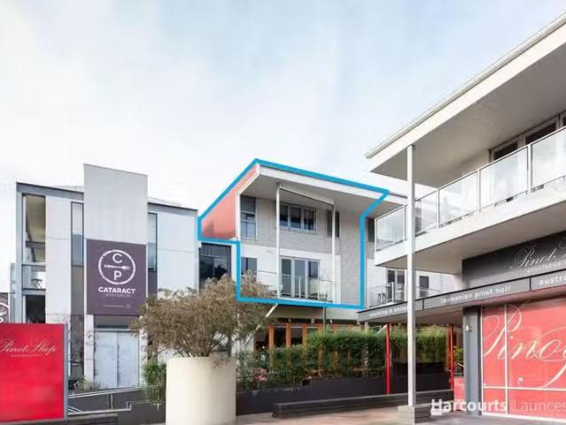 Nice 3 BR 2/135 Paterson Street, LAUNCESTON, TAS 7250 Apartm.