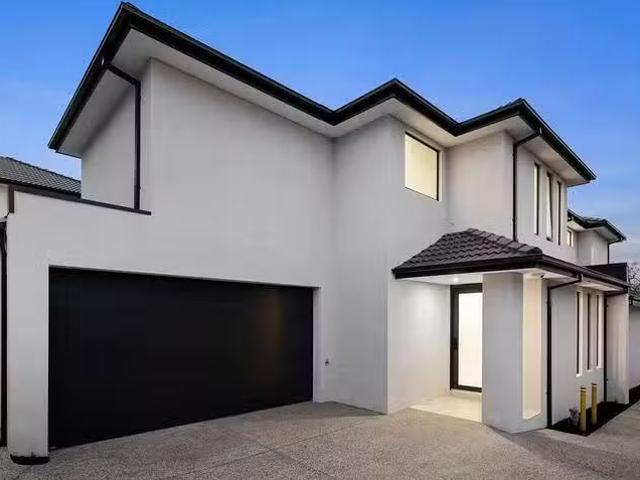 Unique 3 BR 2/1845 Dandenong Road, Oakleigh East, VIC 3166