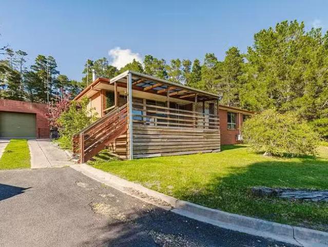Cozy 3 BR 219 Pykes Creek Road, Myrniong, VIC 3341