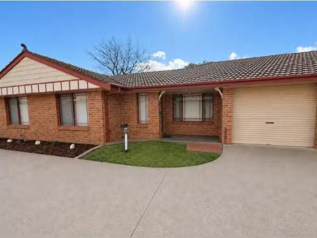 Rental! 3 BR 2/31 Lewis Street, Mudgee Apartment for rent Lis.