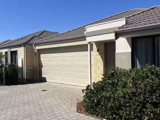 For Rent! 3 BR 2/31 Prince Street, QUEENS PARK, WA 6107 Vill.