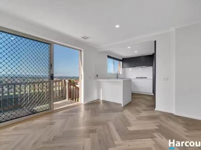 Just in! 3 BR 23/5 Piney Ridge, ENDEAVOUR HILLS, VIC 3802 To.