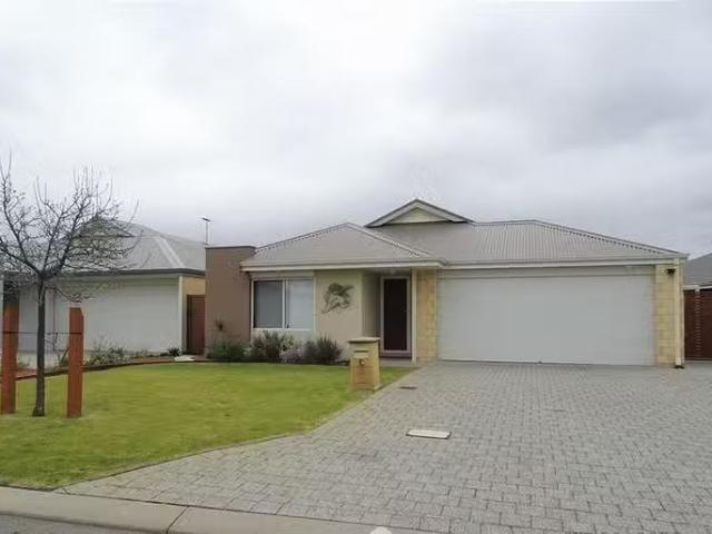 Charming 3 BR 23 Dalmilling Drive, The Vines, WA 6069