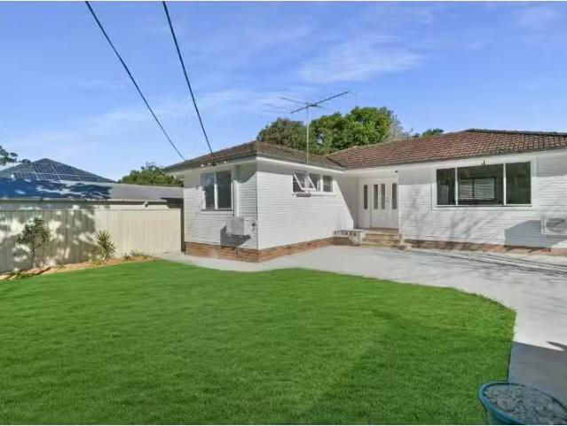 Deal! 3 BR 2 Vancouver Place, FAIRFIELD WEST House for rent L.
