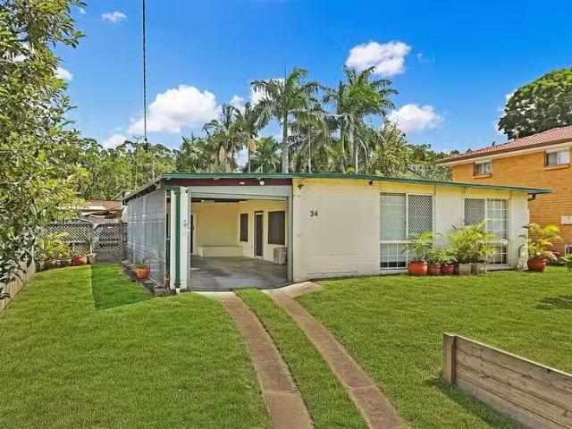 Unique 3 BR 34 Muirlea Street, Oxley, QLD 4075