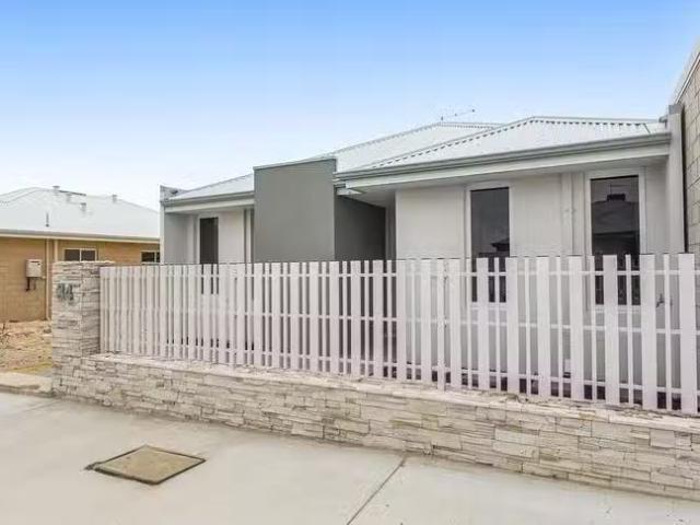 Unique 3 BR 34 Boodarie Chase, Golden Bay, WA 6174