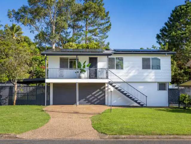 Nice 3 BR 356 Shields Avenue, FRENCHVILLE, QLD 4701 House fo.