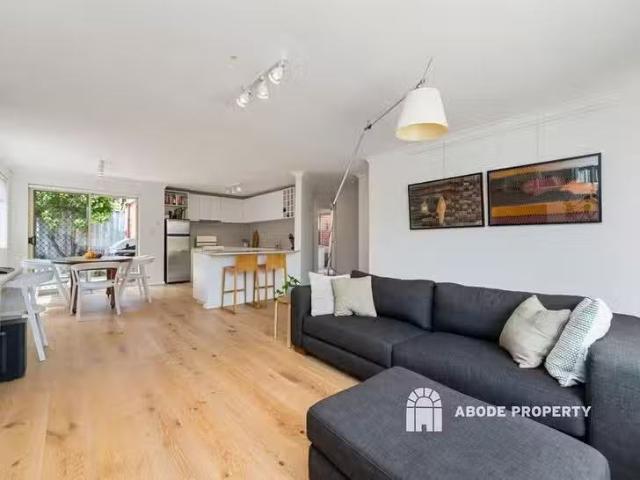 Deal! 3 BR 3/59 Beatty Avenue, East Victoria Park, WA 6101