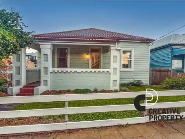 Cheap 3 BR 35 Mitchell Street, Stockton House for rent Listed.