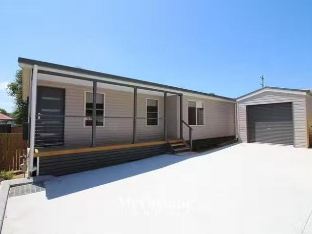 For Rent! 3 BR 36A First Street, Cardiff South, NSW 2285
