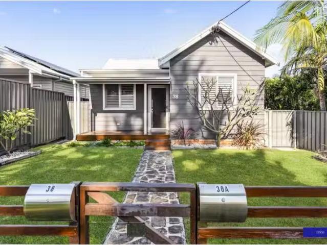 Unique 3 BR 38 Brown Street, REDHEAD House for rent Listed by.