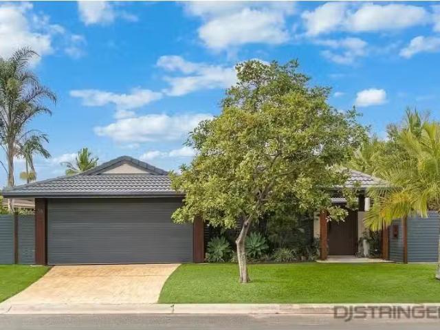 Rental! 3 BR 38 Kiata Parade, Tweed Heads House for rent List.