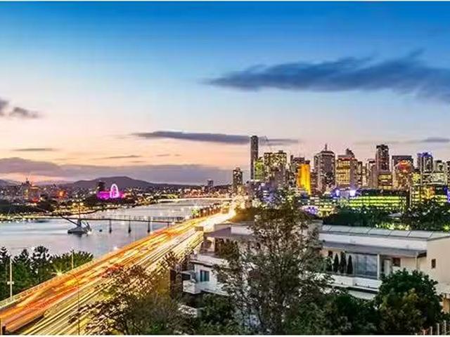 Deal! 3 BR 30 Ellis St, KANGAROO POINT Apartment for rent Lis.
