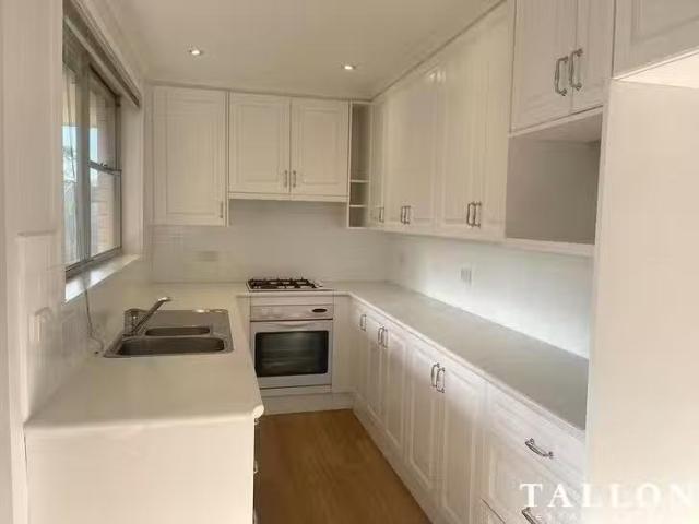 Nice 3 BR 32 Reid Parade, Hastings, VIC 3915
