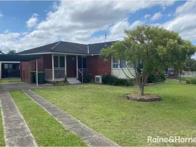 Charming 3 BR 33 Mc Kay Street, NOWRA House for rent Listed b.