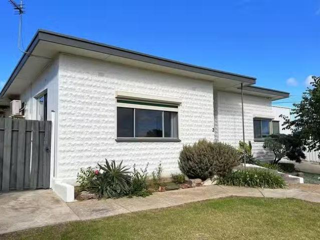 Rental! 3 BR 3 Barnard Street, Port Lincoln, SA 5606