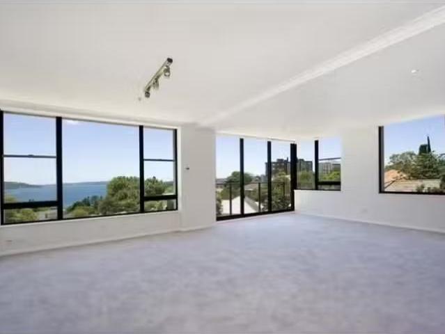 Rental! 3 BR 3C/ Longwood/5 11 Thornton Street, DARLING POINT.