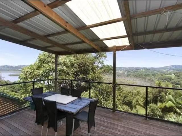 New 3 BR 45 Broadwater Esplanade, BILAMBIL HEIGHTS House for r.