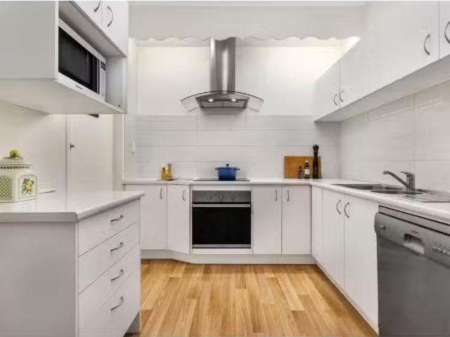 Rental! 3 BR 4/137 Kurraba Road, Neutral Bay Apartment for ren.