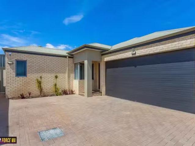 Rental! 3 BR 428C Walter West Road, Morley, WA 6062