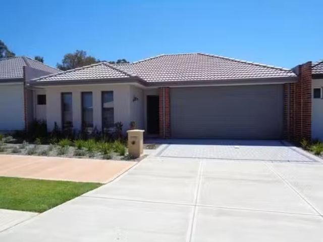 Unique 3 BR 4/38 Heritage Park Drive, Baldivis, WA 6171
