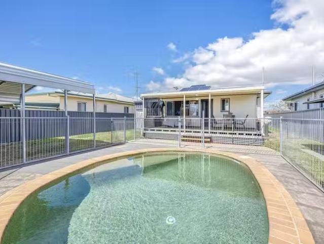 Unique 3 BR 43 Grange Street, Norville, QLD 4670