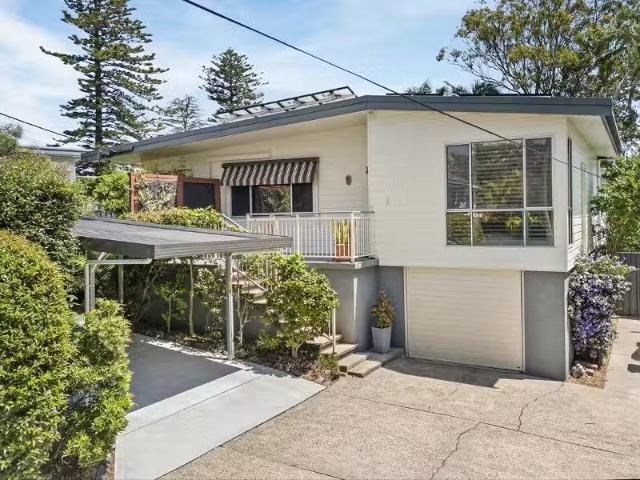 Just in! 3 BR 4 Taylor Crescent, Warners Bay, 2282 House for r.