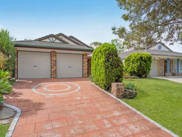 Rental! 3 BR 55 Leichhardt Circuit, FOREST LAKE, QLD 4078 Ho.