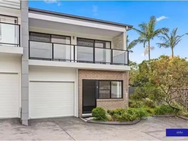 For Rent! 3 BR 5/8 Cowper Street, CHARLESTOWN Townhouse for re.