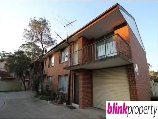 Charming 3 BR 5/17 Pages Road, St Marys Townhouse for rent Li.