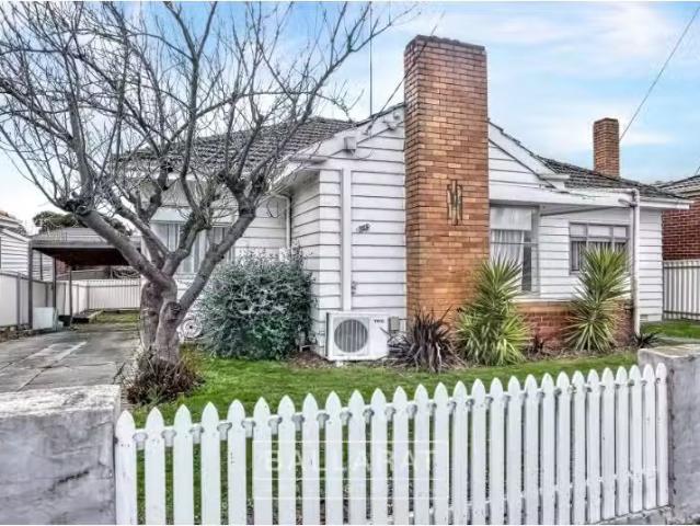 Unique 3 BR 515 Peel Street North, Black Hill House for rent.