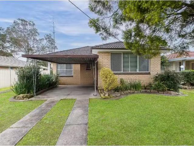 Unique 3 BR 51 Lindsay Street, CESSNOCK House for rent Listed.
