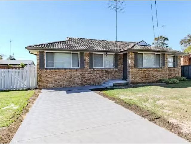 Cheap 3 BR 64 Russell Street, Emu Plains House for rent Liste.