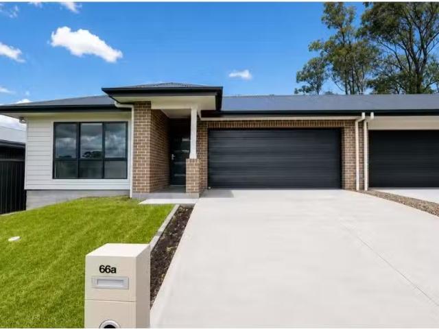 Cheap 3 BR 66A O'Shea Circuit, CESSNOCK House for rent Listed.