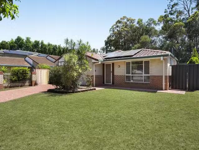 Just in! 3 BR 60 Candytuft Place, Calamvale, QLD 4116