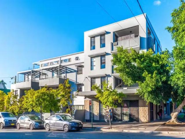 New 3 BR 6/161 Queen Street, BEACONSFIELD Apartment for rent.