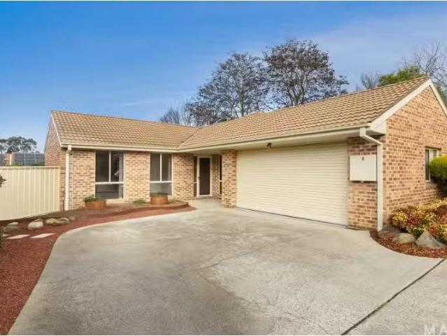 New 3 BR 6/20 Bennetts Close, Mc Kellar Townhouse for rent Li.