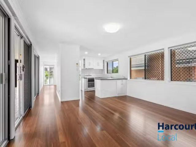 Deal! 3 BR 6 Tahiti Street, TAIGUM, QLD 4018 House for Rent
