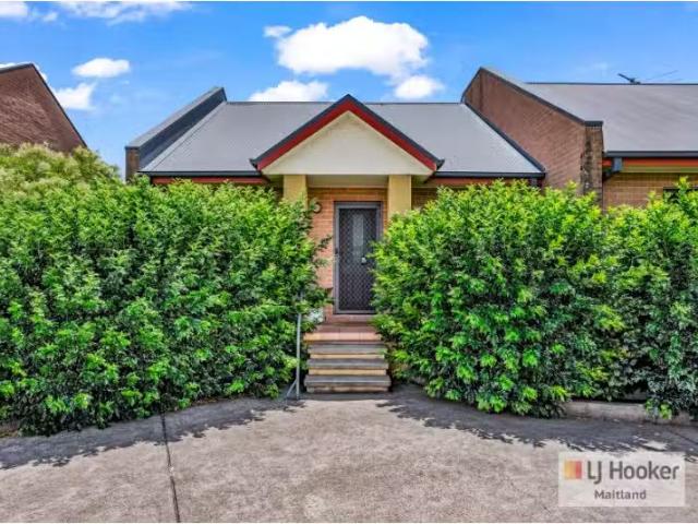New 3 BR 7/53 Bank Street, East Maitland Apartment for rent L.