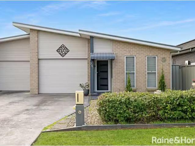 Just in! 3 BR 75B Browns Road, SOUTH NOWRA House for rent Lis.