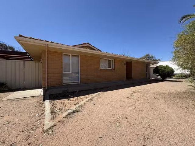 Rental! 3 BR 70 Hurcombe Crescent, Port Augusta West, SA 5700