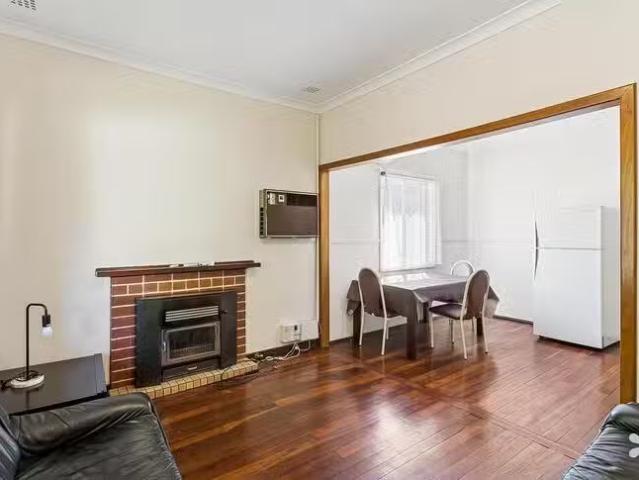 Just in! 3 BR 72 Hill View Terrace, St James, WA 6102