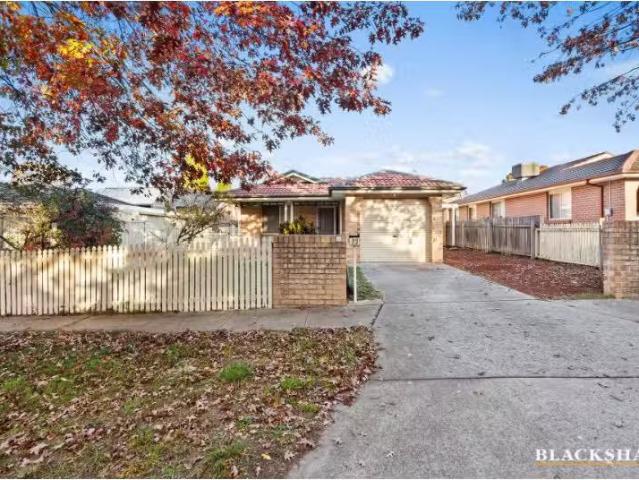 For Rent! 3 BR 73 Freda Bennett Circuit, Nicholls House for re.